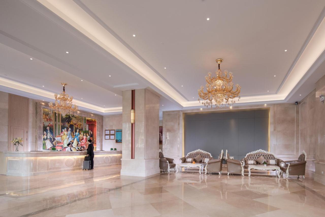 Vienna International Hotel Lianjiang (Guangdong) Exterior foto